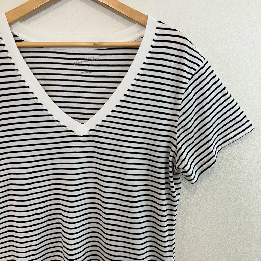 V-Neck Short Sleeve Tee